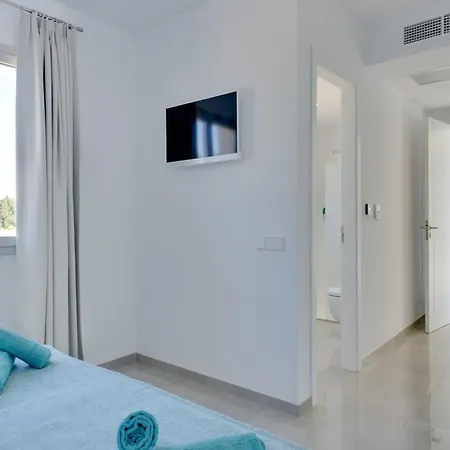 Villa Stunning In